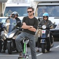 Hugh Jackman leaves the Radio 1 studios Photos | Picture 75428